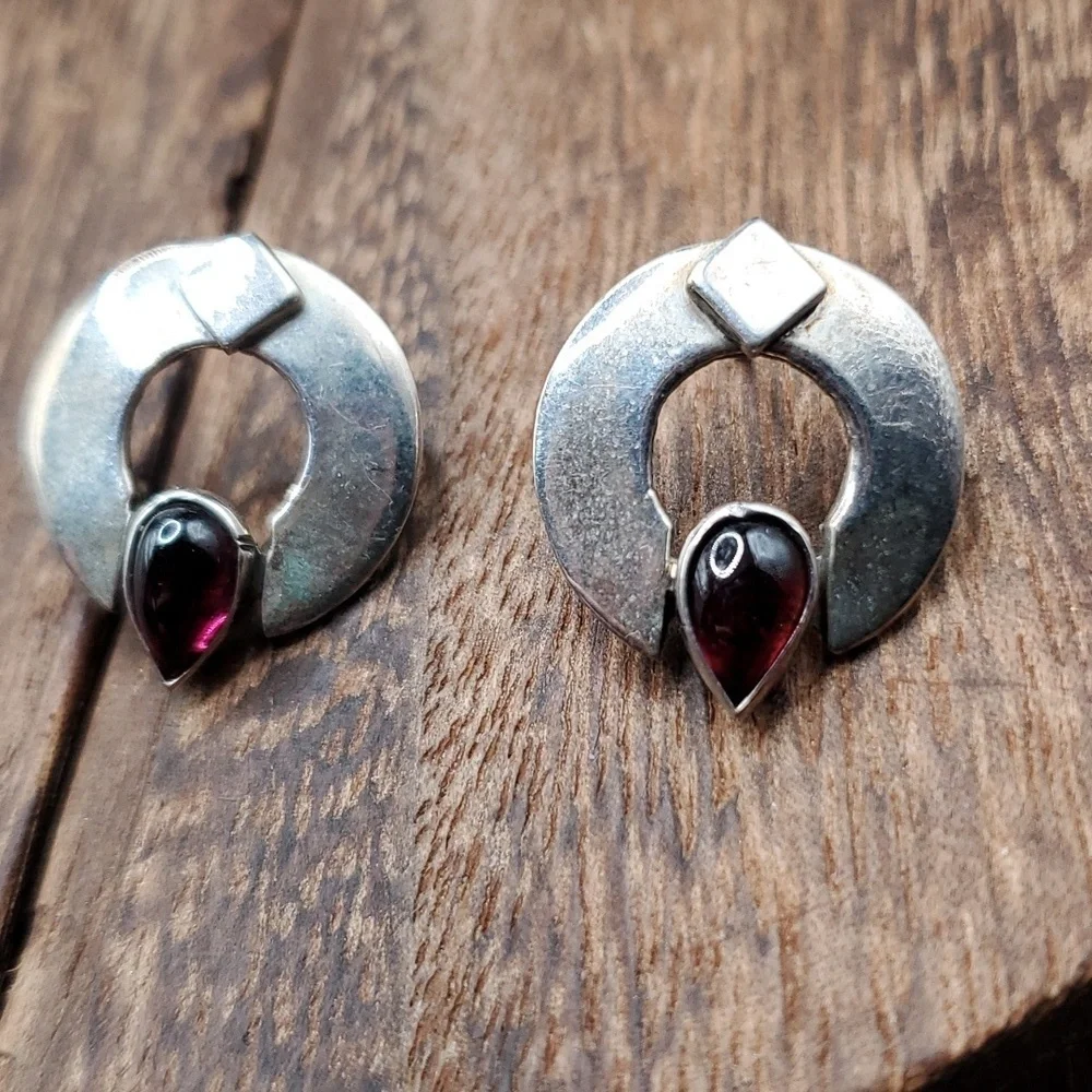Solid Vampire garnet solid sterling silver doorknocker‎ earrings E2164 antique